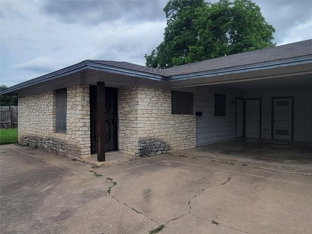 5806 Nassau DR B, Austin, TX 78723