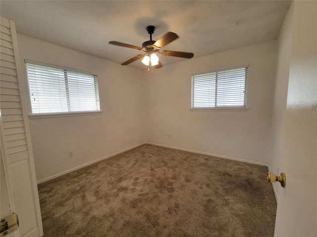 5806 Nassau DR B, Austin, TX 78723