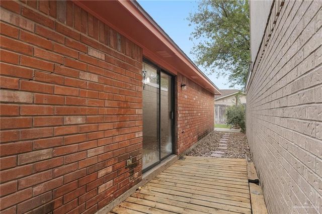 1913 Mourning Dove Circle, Harlingen, TX 78550