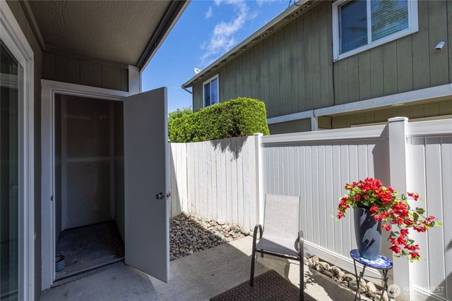 5002 S 30th Street #B2, Tacoma, WA 98466