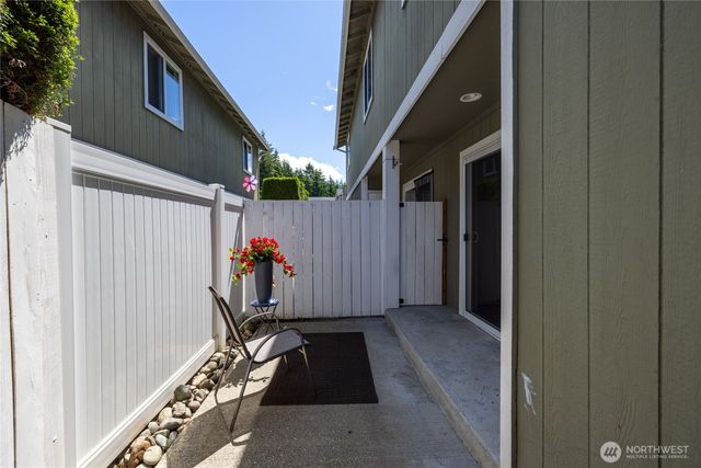 5002 S 30th Street #B2, Tacoma, WA 98466