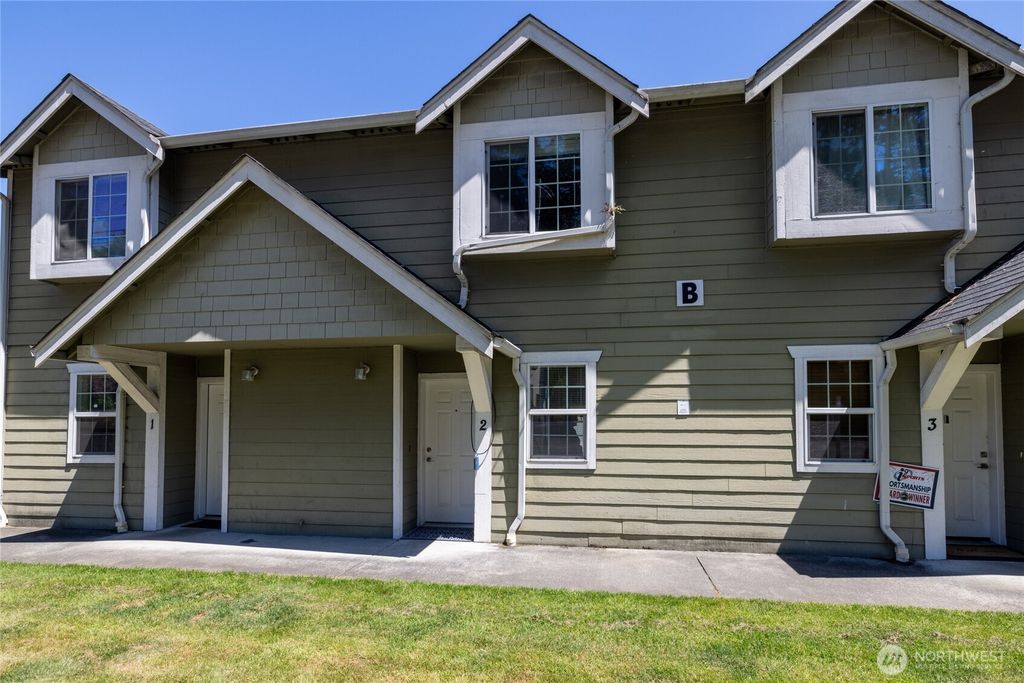 5002 S 30th Street #B2, Tacoma, WA 98466