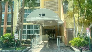 210 172nd St 228, Sunny Isles Beach, FL 33160