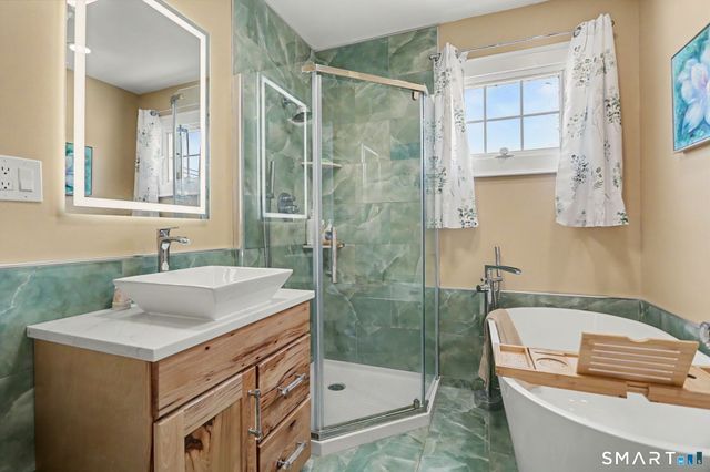 430 Platt Avenue, West Haven, CT 06516