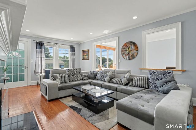 430 Platt Avenue, West Haven, CT 06516