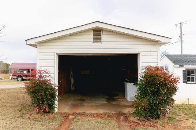 256 Splawn Rd, Gaffney, SC 29340