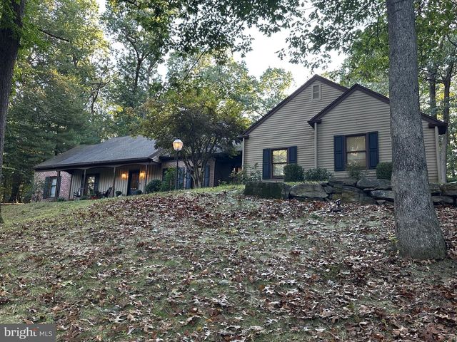 5 QUAIL RIDGE DR, Reading, PA 19607