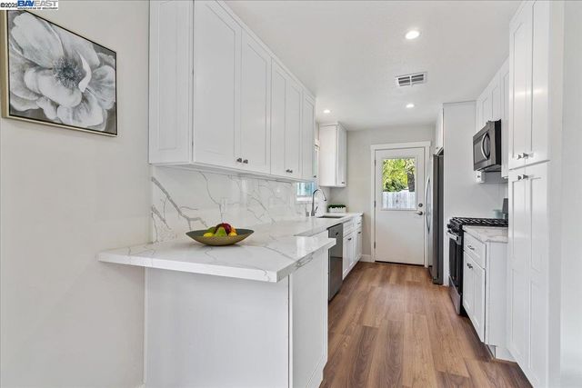 1154 Tilson Dr, Concord, CA 94520