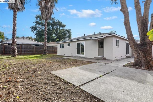 1154 Tilson Dr, Concord, CA 94520