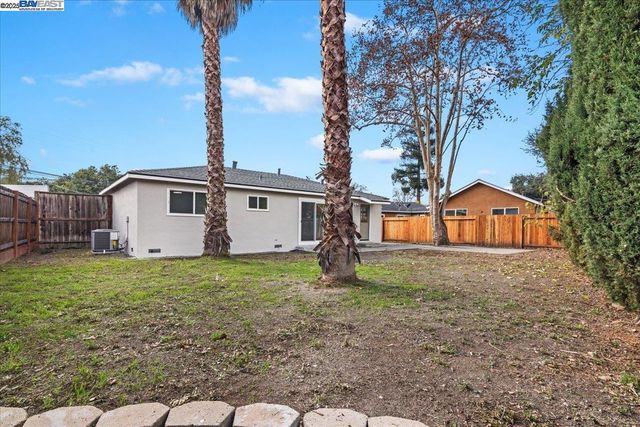 1154 Tilson Dr, Concord, CA 94520