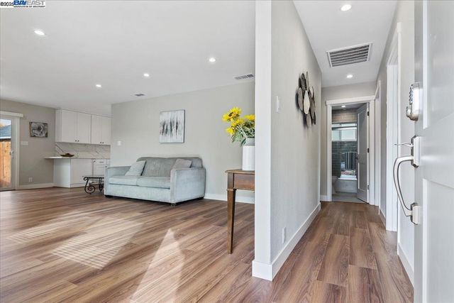 1154 Tilson Dr, Concord, CA 94520