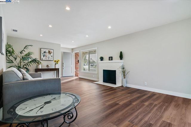 1154 Tilson Dr, Concord, CA 94520