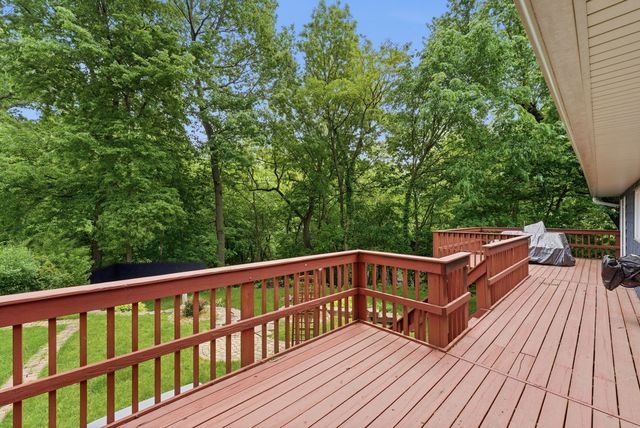3001 2nd Street, Moline, IL 61265