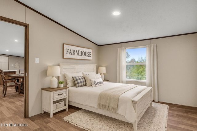 564 Quail Run Lane, Lafollette, TN 37766