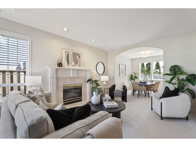 17650 Nw GILBERT Ln, Portland, OR 97229