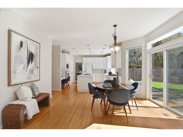 17650 Nw GILBERT Ln, Portland, OR 97229