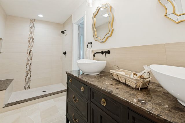 3025 Pecan Circle, Bedford, TX 76021