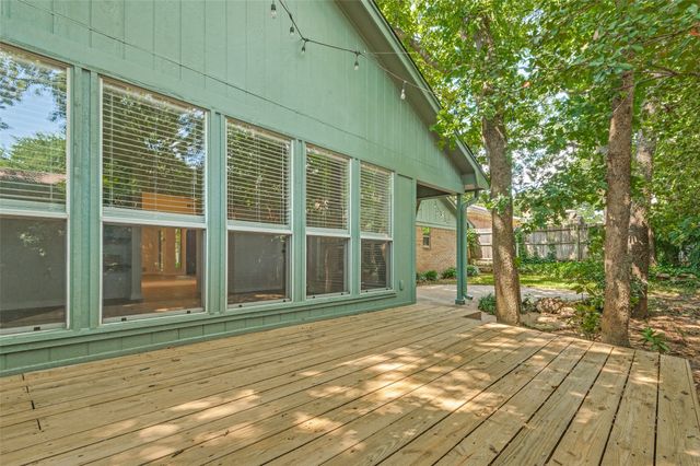 3025 Pecan Circle, Bedford, TX 76021