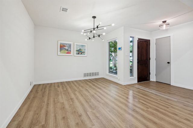 3025 Pecan Circle, Bedford, TX 76021