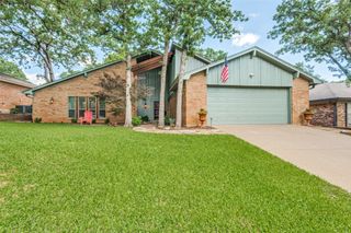 3025 Pecan Circle, Bedford, TX 76021