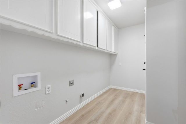 5719 Enchanted Lane, Dallas, TX 75227