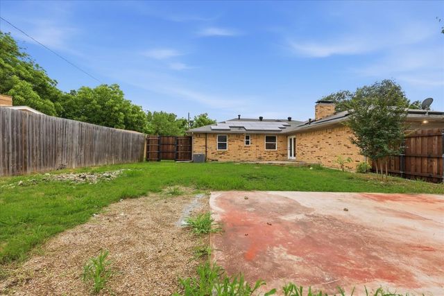 5719 Enchanted Lane, Dallas, TX 75227