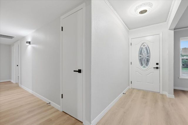 5719 Enchanted Lane, Dallas, TX 75227