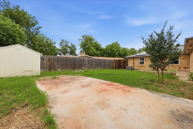 5719 Enchanted Lane, Dallas, TX 75227