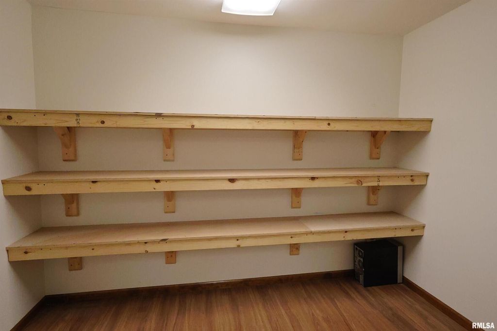 Image 19 of property listing at 1425 S LOCUST Street, Centralia, IL 62881