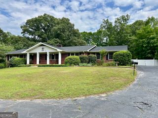 1190 Country Club Road, Elberton, GA 30635