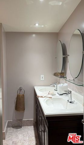 1552 Crater Lane, Los Angeles, CA 90077