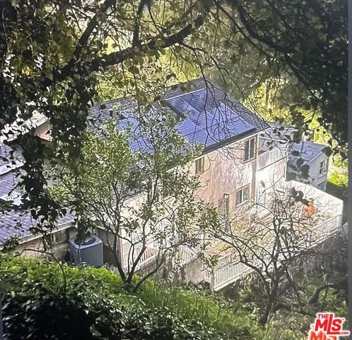 1552 Crater Lane, Los Angeles, CA 90077