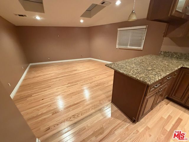 1552 Crater Lane, Los Angeles, CA 90077