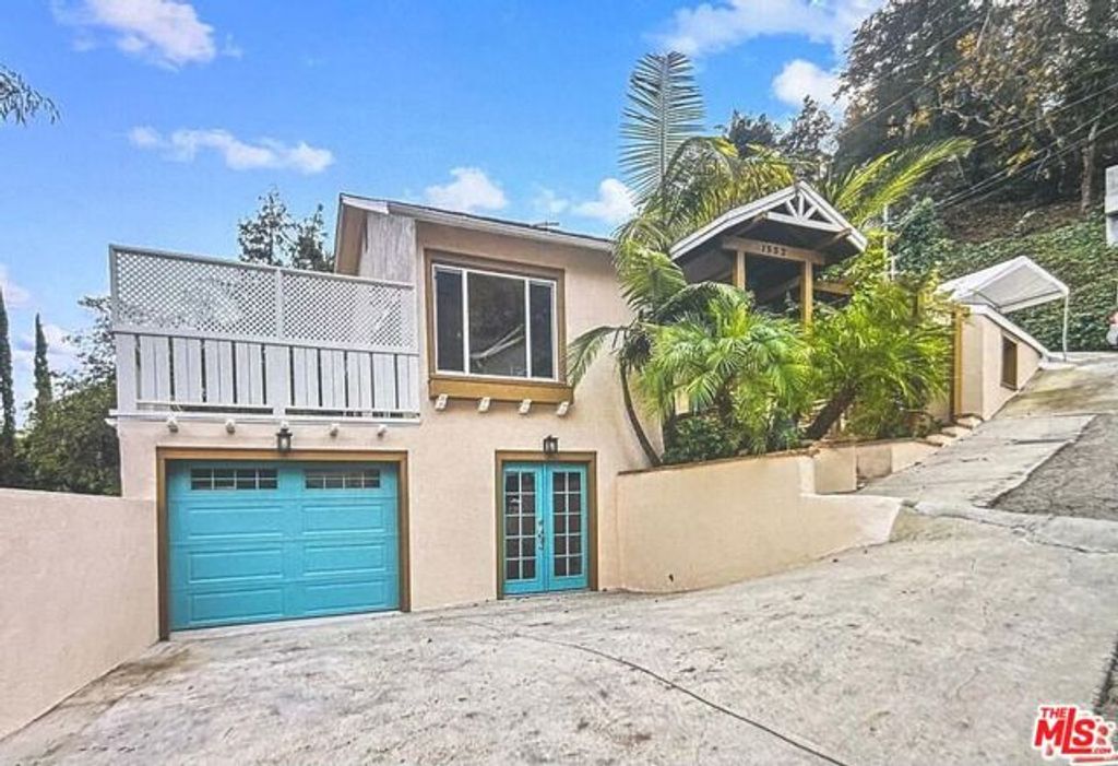 1552 Crater Lane, Los Angeles, CA 90077