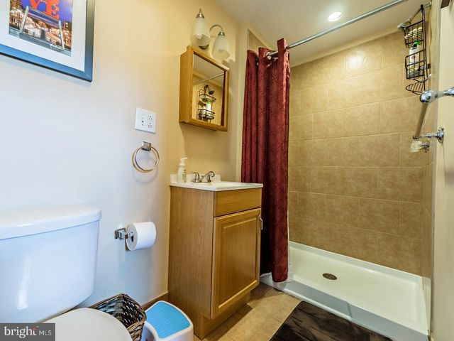 1025 E COLUMBIA AVE, Philadelphia, PA 19125