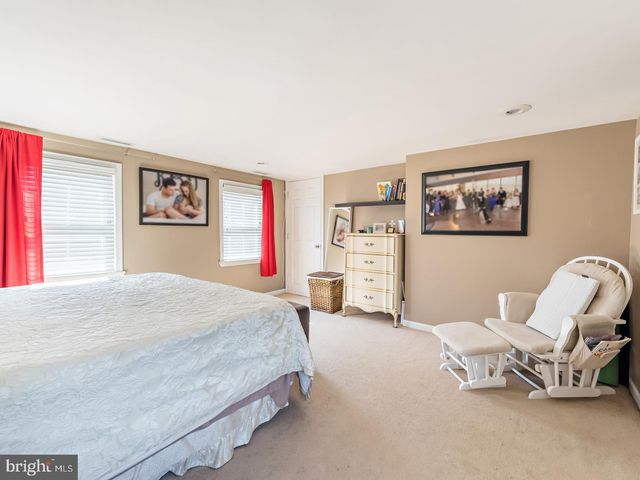 1025 E COLUMBIA AVE, Philadelphia, PA 19125