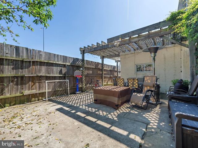 1025 E COLUMBIA AVE, Philadelphia, PA 19125