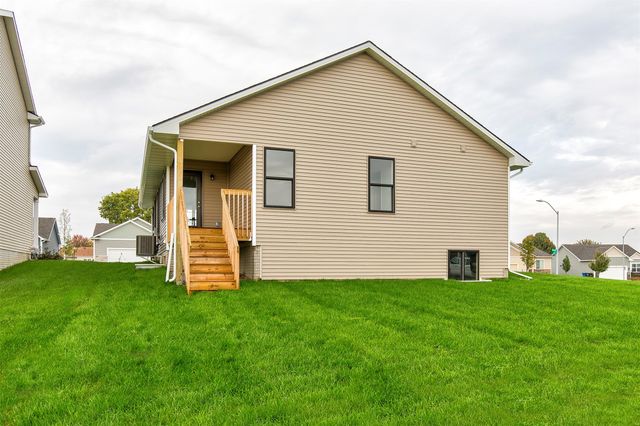 3391 Brook Landing Court, Des Moines, IA 50317