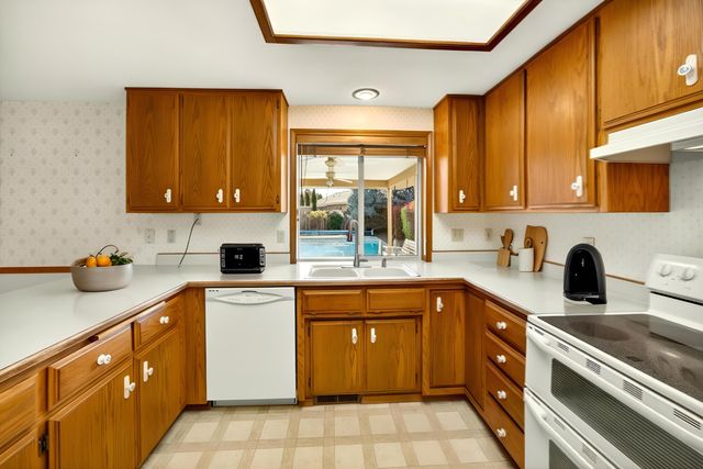 489 Vincent Avenue, Central Point, OR 97502