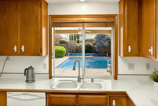 489 Vincent Avenue, Central Point, OR 97502