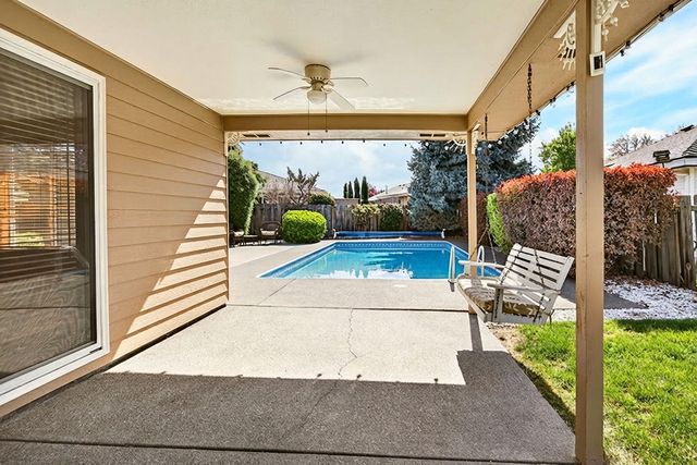 489 Vincent Avenue, Central Point, OR 97502