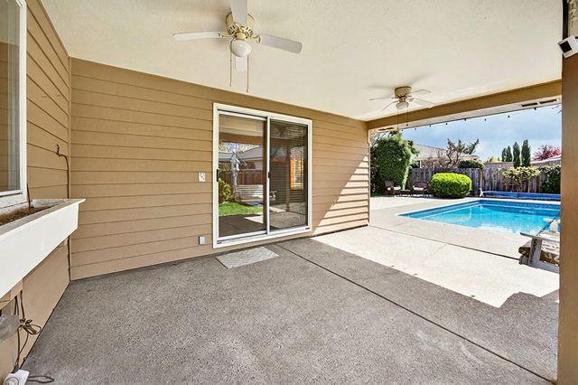 489 Vincent Avenue, Central Point, OR 97502