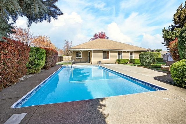 489 Vincent Avenue, Central Point, OR 97502