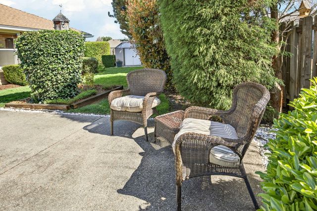 489 Vincent Avenue, Central Point, OR 97502