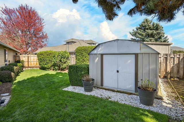 489 Vincent Avenue, Central Point, OR 97502