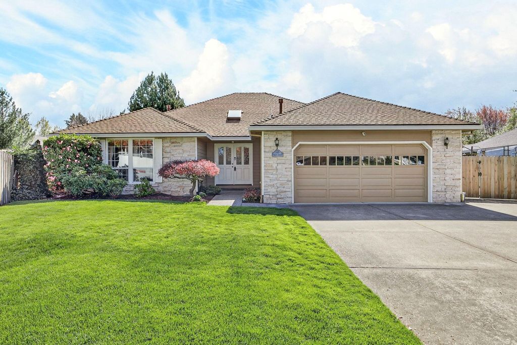 489 Vincent Avenue, Central Point, OR 97502