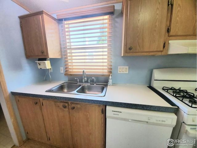 221 W 57th St 6B, Loveland, CO 80538