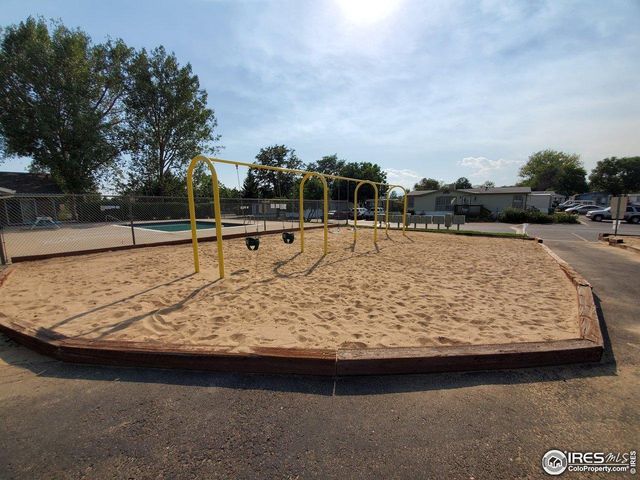 221 W 57th St 6B, Loveland, CO 80538