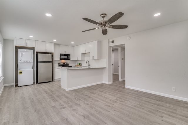 5444 Gaston Avenue 102, Dallas, TX 75214