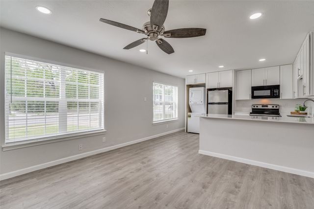 5444 Gaston Avenue 102, Dallas, TX 75214